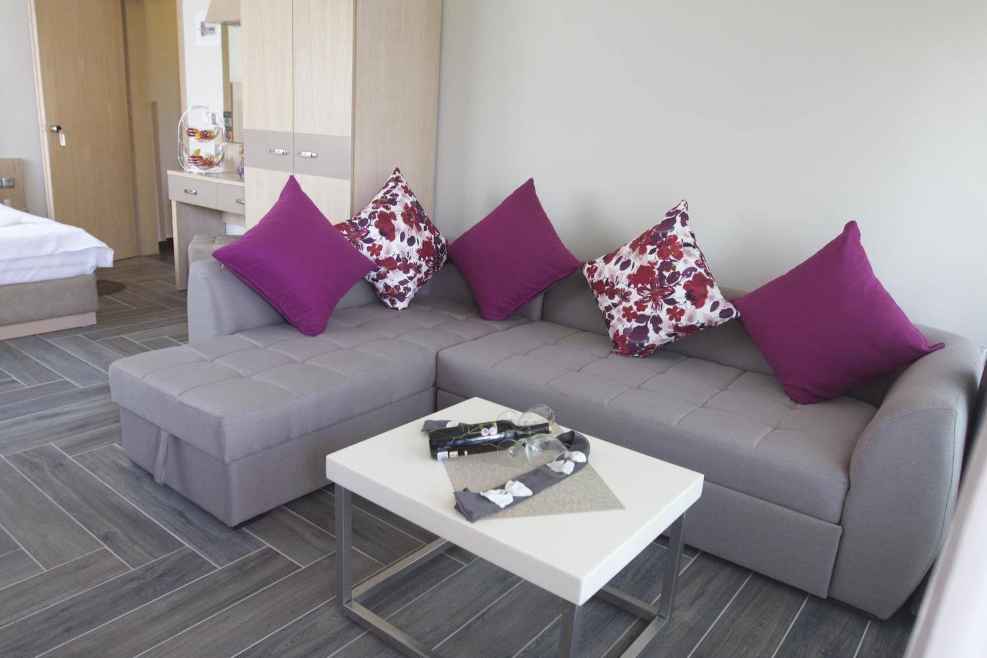 Amalia Center Apartment Nea Vrasna Room photo