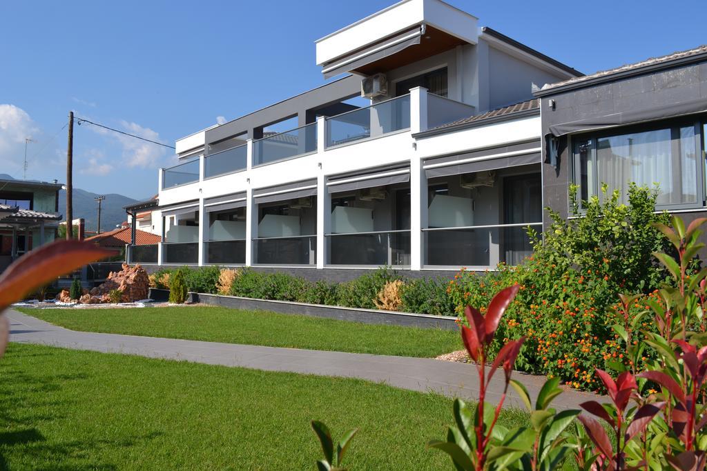 Amalia Center Apartment Nea Vrasna Exterior photo
